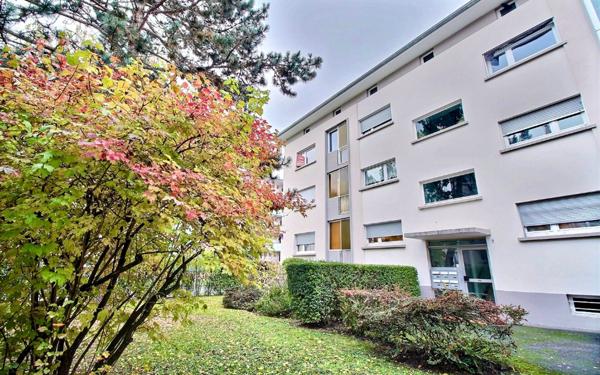Appartement à vendre    4 pièces • 76,09 m2 Hoenheim