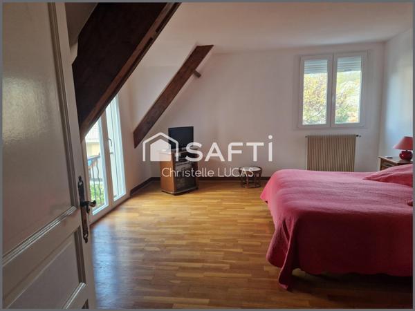 Emplacemant rare et maison spacieuse, lumineuse