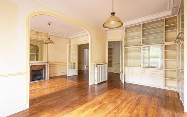 Appartement à vendre    3 pièces • 93,51 m2 Paris 13