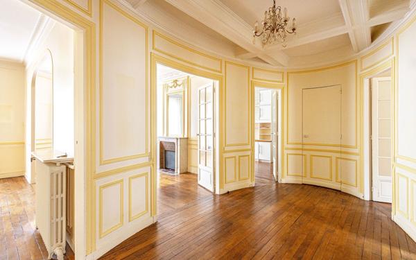 Appartement à vendre    3 pièces • 93,51 m2 Paris 13