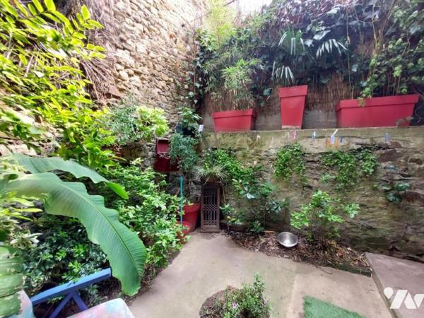 A VENDRE - MAISON DANS LE CENTRE HISTORIQUE DE CRAON