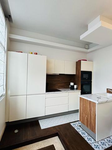 Appartement Suresnes 3 pièce(s) 75 m2