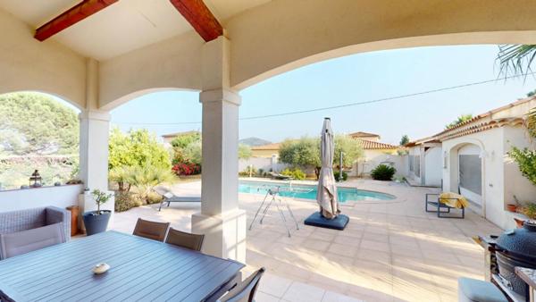 Le Muy Villa  avec piscine, studio indépendant et grand garage