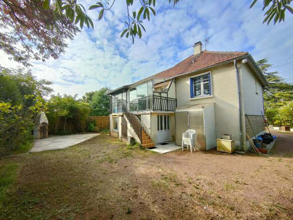 LA DINIERE - Maison 5 pièces avec jardin de 855 m²