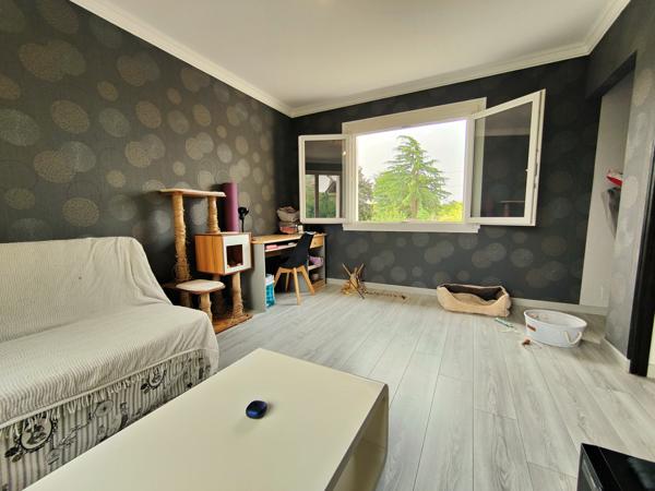 LA DINIERE - Maison 5 pièces avec jardin de 855 m²