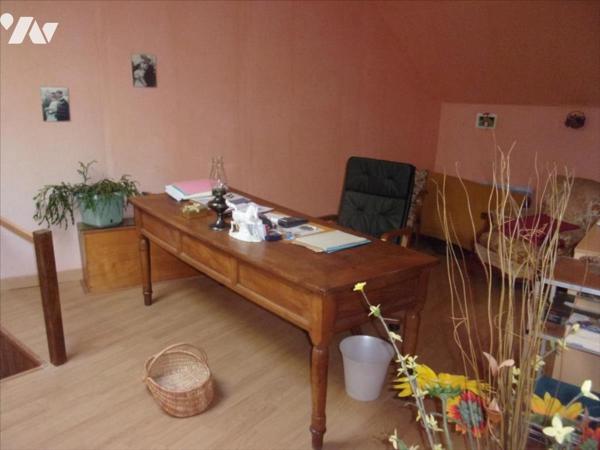 CARENTOIR, maison de pays à deux pas du centre.