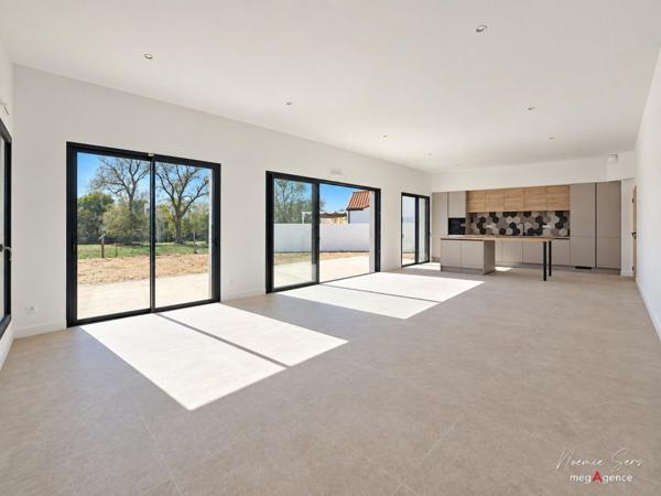 Maison à CHOLET, 49300 - 5 pièces 169m²