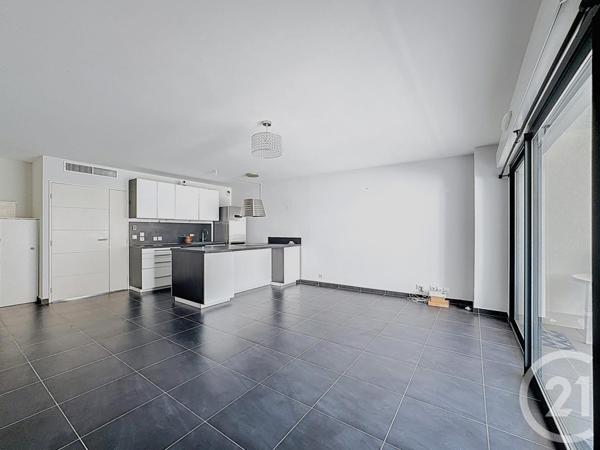 Appartement T3 à vendre  3 pièces - 77,31 m2 ST RAPHAEL - 83