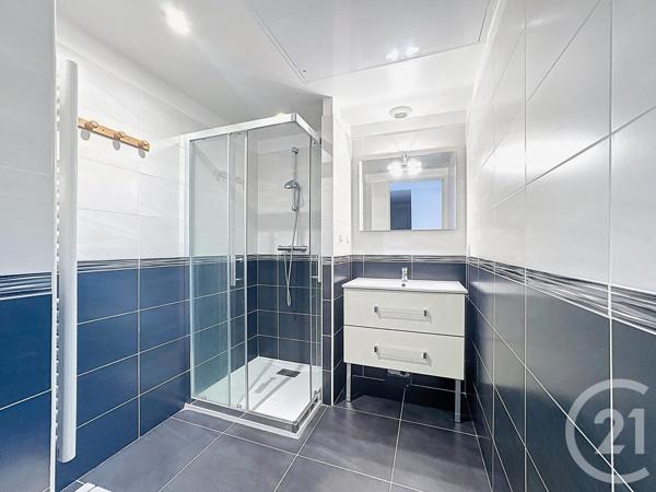 Appartement T3 à vendre  3 pièces - 77,31 m2 ST RAPHAEL - 83