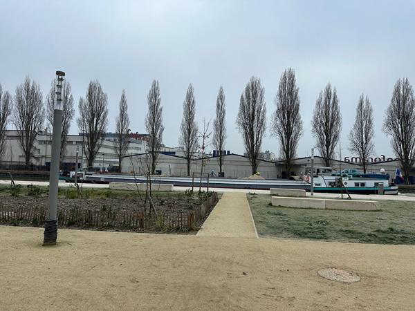 MURS DE COMMERCE LIBRE A VENDRE 170M² + TERRASSE 20M²