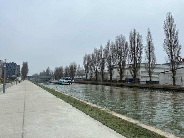 MURS DE COMMERCE LIBRE A VENDRE 170M² + TERRASSE 20M²