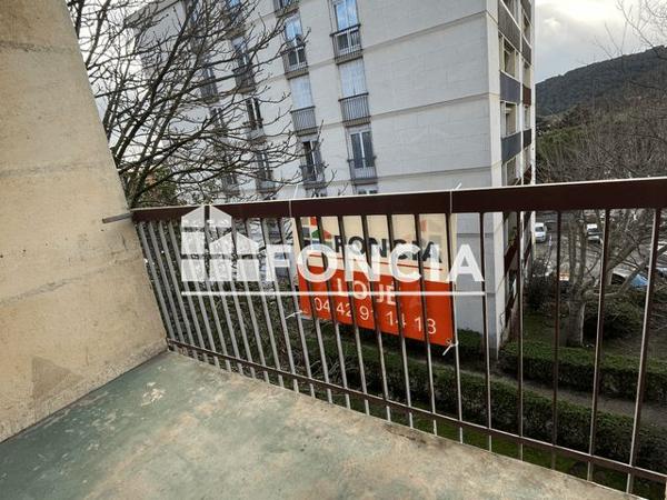 Location Appartement 3 pièces 65.54 m² - AVENUE JEAN-PAUL COSTE Aix En Provence 13100