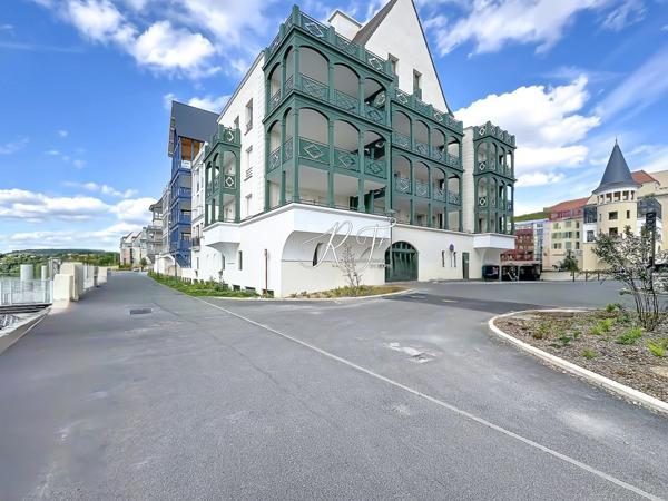 DUPLEX avec vue imprenable sur la SEINE