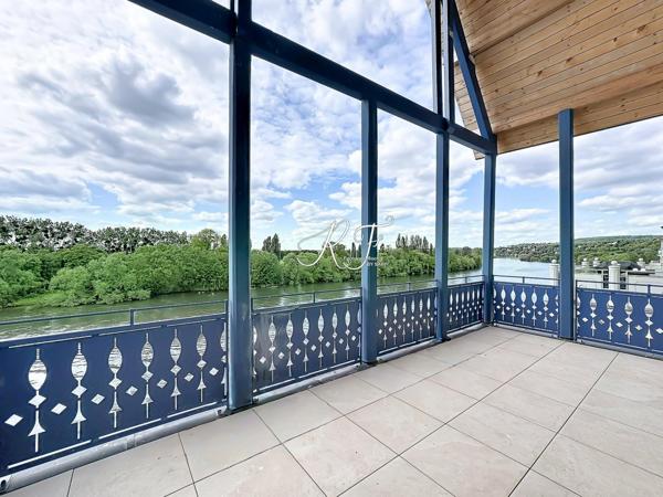 DUPLEX avec vue imprenable sur la SEINE
