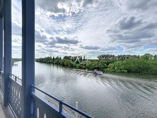 DUPLEX avec vue imprenable sur la SEINE
