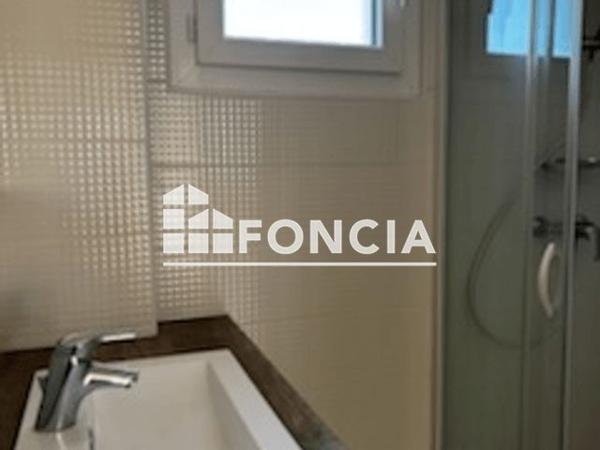 Location Appartement 3 pièces 57 m² - 26 rue de Romas Agen 47000