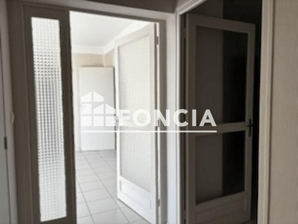 Location Appartement 3 pièces 57 m² - 26 rue de Romas Agen 47000