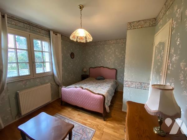 BEAU PAVILLON DE PLAIN PIED LUMINEUX AVEC GRAND SEJOUR DE 41 M² PROCHE TRANSPORTS.