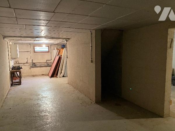 BEAU PAVILLON DE PLAIN PIED LUMINEUX AVEC GRAND SEJOUR DE 41 M² PROCHE TRANSPORTS.
