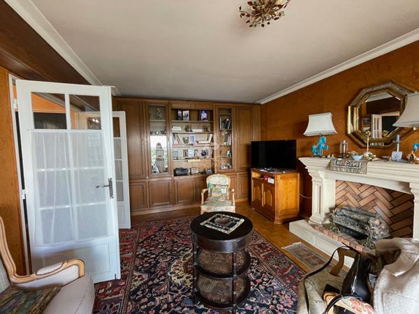 Appartement Saint Germain En Laye 4 pièces 90.08 m2 440 000 € **  - Référence  18197