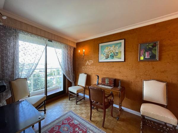 Appartement Saint Germain En Laye 4 pièces 90.08 m2 440 000 € **  - Référence  18197