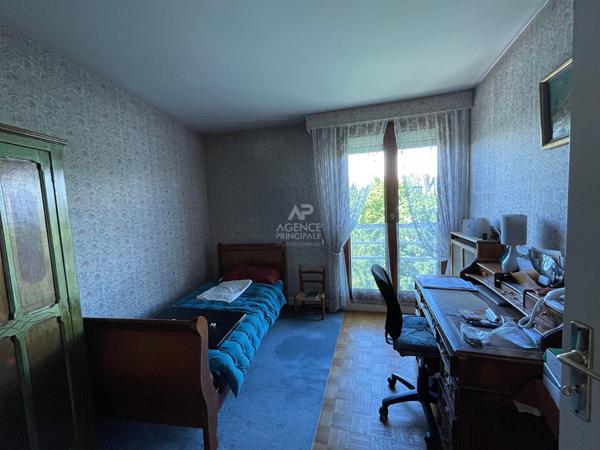 Appartement Saint Germain En Laye 4 pièces 90.08 m2 440 000 € **  - Référence  18197