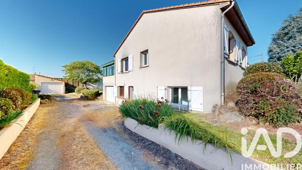 Maison à vendre 8 pièces 175 m² Beaupréau-en-Mauges