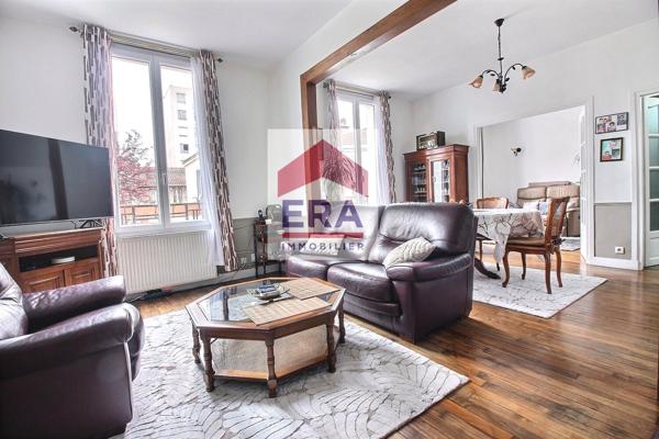 Maison Saint Ouen Sur Seine 6 pièces avec box et place de parking