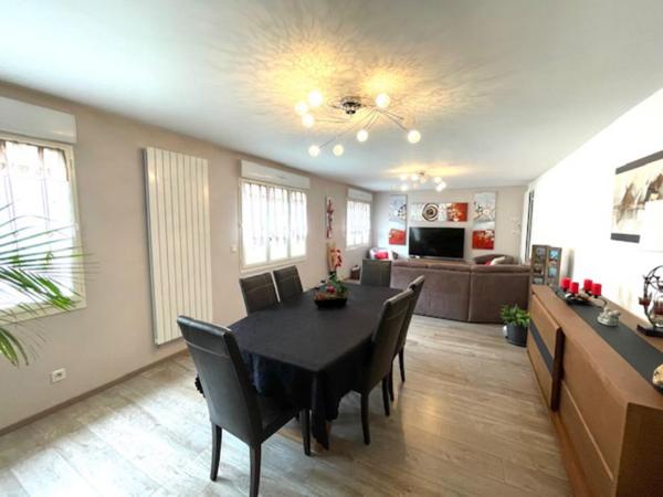 Maison Crepy En Valois 7 pièce(s) 278 m2