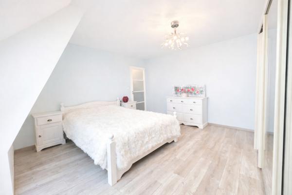 Maison Crepy En Valois 7 pièce(s) 278 m2