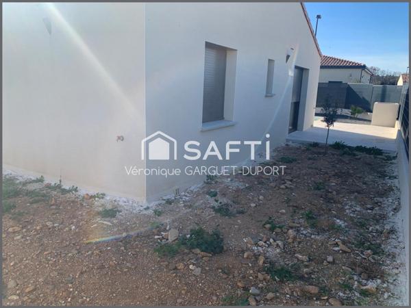 Villa plain-pied, contemporaine, garage, piscine