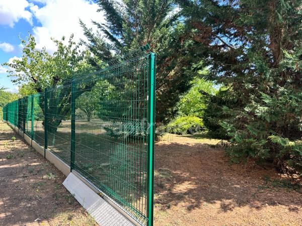 Terrain à vendre AUXERRE (89) de 714 m2 clos garage portail