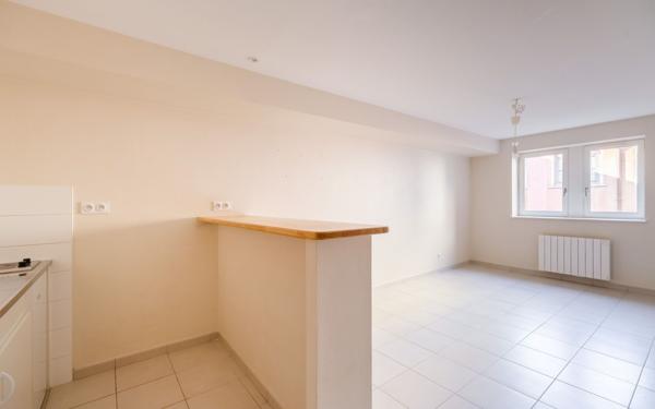 Appartement à vendre    2 pièces • 35 m2 Lyon 2