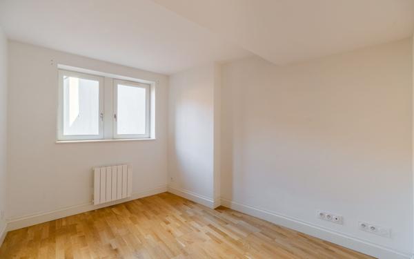 Appartement à vendre    2 pièces • 35 m2 Lyon 2