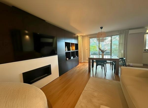 Appartement 4 pièces avec terrasse et parkings