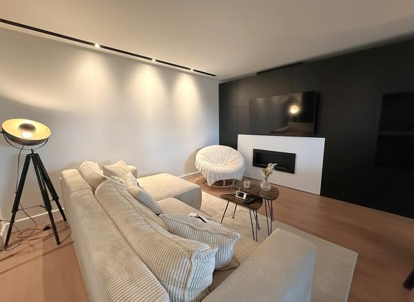 Appartement 4 pièces avec terrasse et parkings