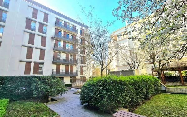 Appartement à vendre    5 pièces • 95,10 m2 Courbevoie
