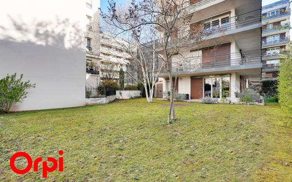 Appartement à vendre    5 pièces • 95,10 m2 Courbevoie