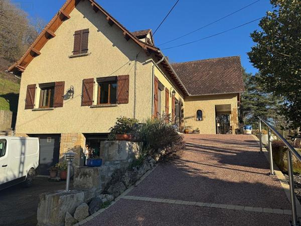 Maison à vendre à Bagnac-sur-Célé dans le Lot (46270), ref : MAIS40
