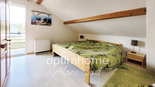 Très belle maison avec une vue magnifique sur lac et montagnes