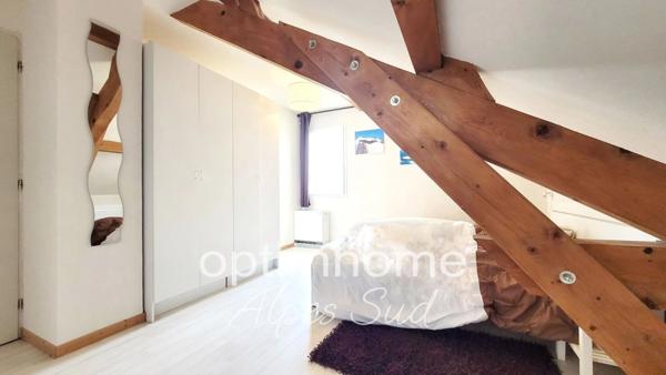 Très belle maison avec une vue magnifique sur lac et montagnes