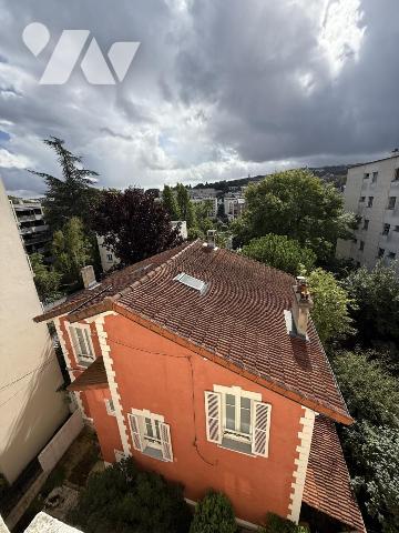 Meudon Maison Rouge - 3 pièces dans le ciel - 