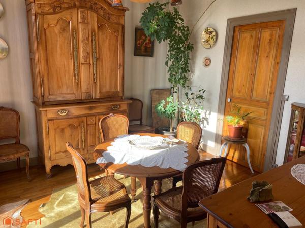 Charmante maison à la campagne proche de toutes commodités : idéale pour accueillir votre famille et passer de bons moments entre amis