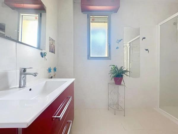 Achat - Maison Larmor-Plage 56260 4 pièces 90 m 2 479 m 2