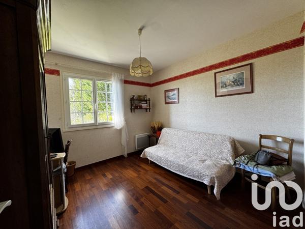 Maison à vendre 9 pièces 118 m² Saint-Germain-de-Lusignan