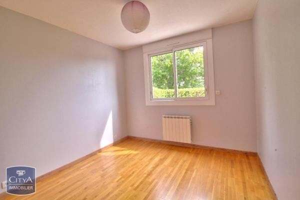 Appartement à louer 4 pièces 78.4m²
