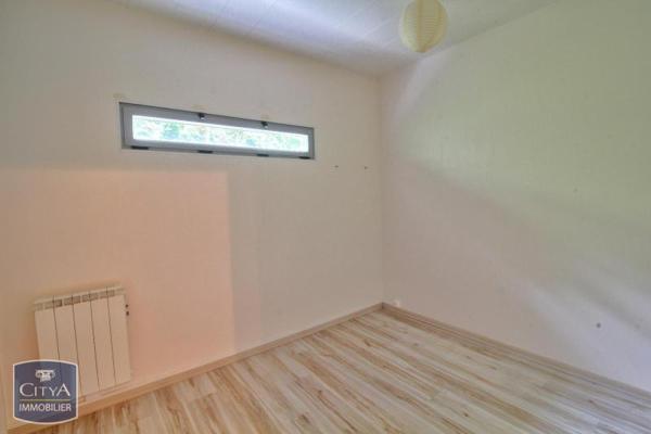 Appartement à louer 4 pièces 78.4m²