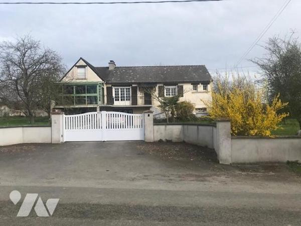 Maison à vendre - TINTENIAC (35 190)- Située au calme, belle maison bien entretenue,  sur sous-...