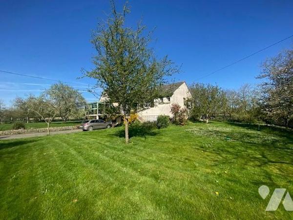 Maison à vendre - TINTENIAC (35 190)- Située au calme, belle maison bien entretenue,  sur sous-...