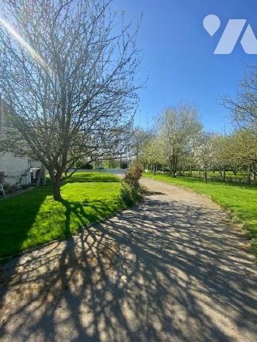 Maison à vendre - TINTENIAC (35 190)- Située au calme, belle maison bien entretenue,  sur sous-...